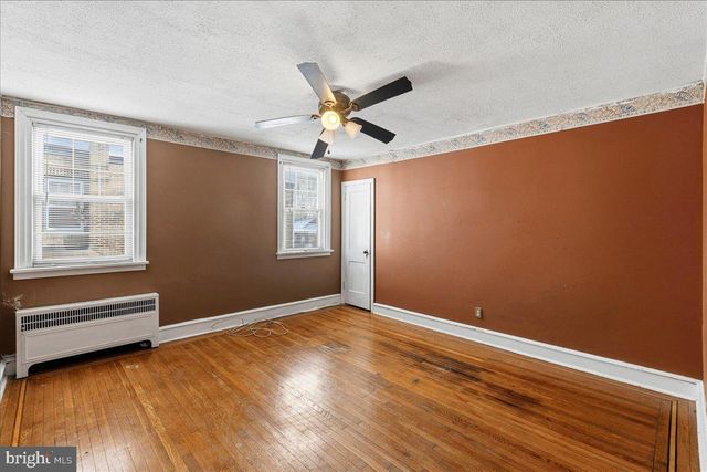 302 WADSWORTH AVE, Philadelphia, PA 19119