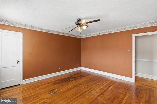 302 WADSWORTH AVE, Philadelphia, PA 19119