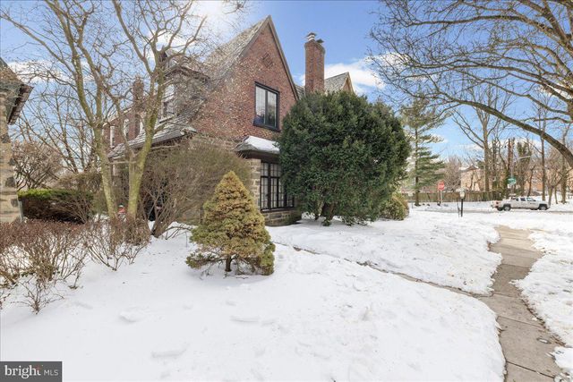 302 WADSWORTH AVE, Philadelphia, PA 19119