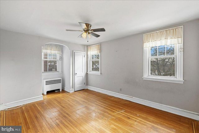 302 WADSWORTH AVE, Philadelphia, PA 19119