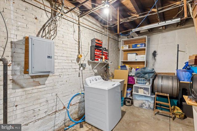 302 WADSWORTH AVE, Philadelphia, PA 19119