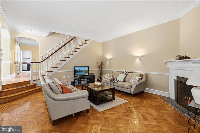 302 WADSWORTH AVE, Philadelphia, PA 19119