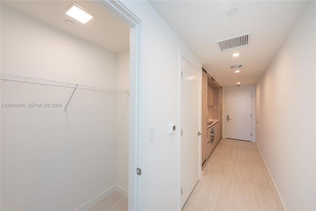 77 SE 5th Street 3604, Miami, FL 33131