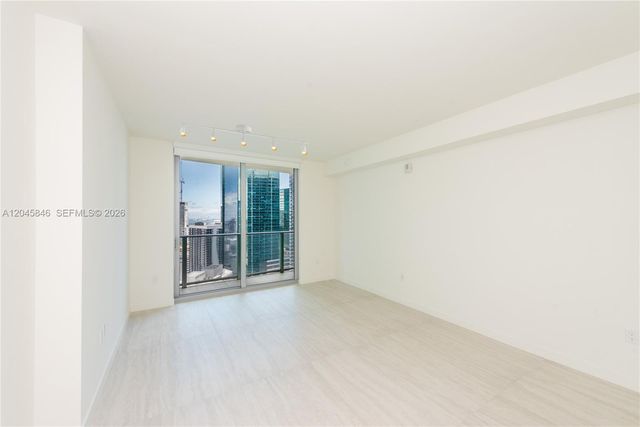 77 SE 5th Street 3604, Miami, FL 33131