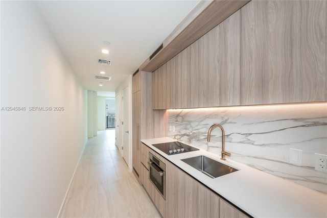 77 SE 5th Street 3604, Miami, FL 33131
