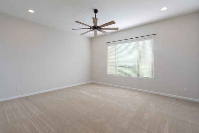 1720 Mount Hood Trail NW, Albuquerque, NM 87120