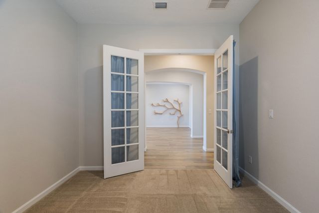 1720 Mount Hood Trail NW, Albuquerque, NM 87120