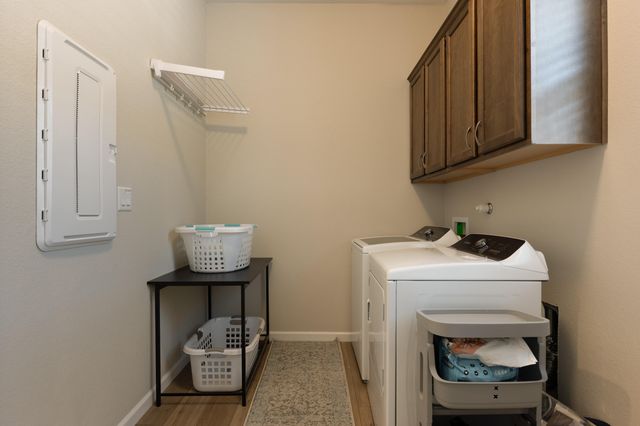 1720 Mount Hood Trail NW, Albuquerque, NM 87120