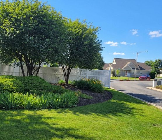 2549 Lincoln Park Court 2549, Crest Hill, IL 60403