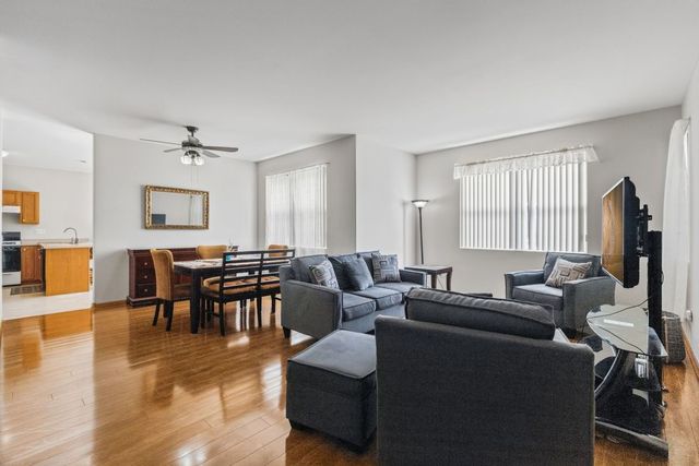2549 Lincoln Park Court 2549, Crest Hill, IL 60403