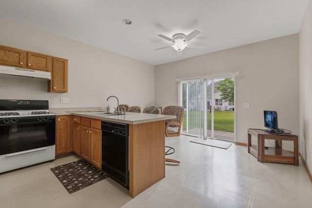 2549 Lincoln Park Court 2549, Crest Hill, IL 60403
