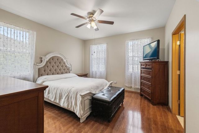 2549 Lincoln Park Court 2549, Crest Hill, IL 60403