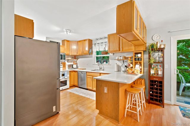 58 Silver Road, Mastic Beach, NY 11951