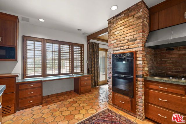 13150 Mulholland Drive, Beverly Hills, CA 90210