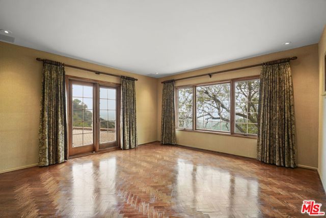 13150 Mulholland Drive, Beverly Hills, CA 90210