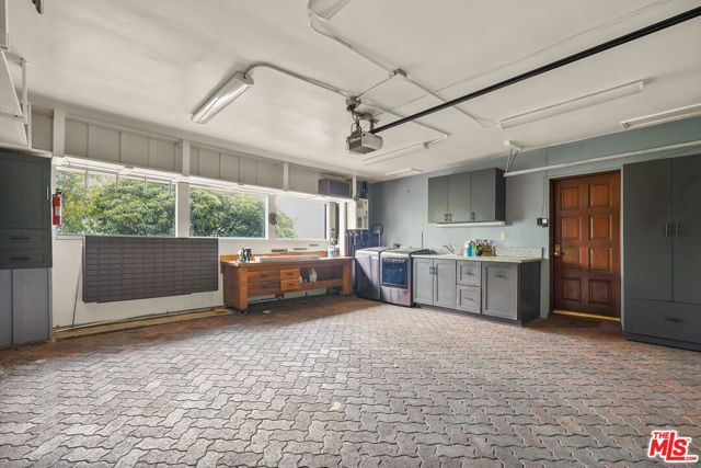 13150 Mulholland Drive, Beverly Hills, CA 90210