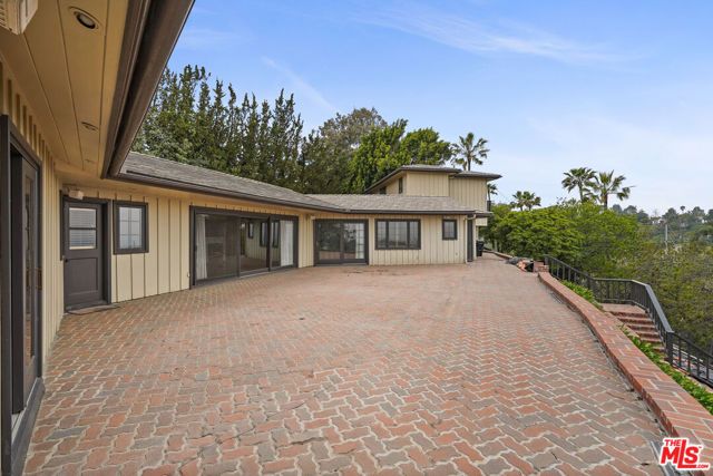 13150 Mulholland Drive, Beverly Hills, CA 90210