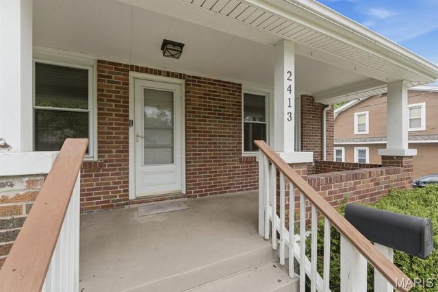 2413 Leslie Avenue, Overland, MO 63114
