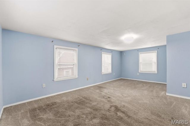 2413 Leslie Avenue, Overland, MO 63114