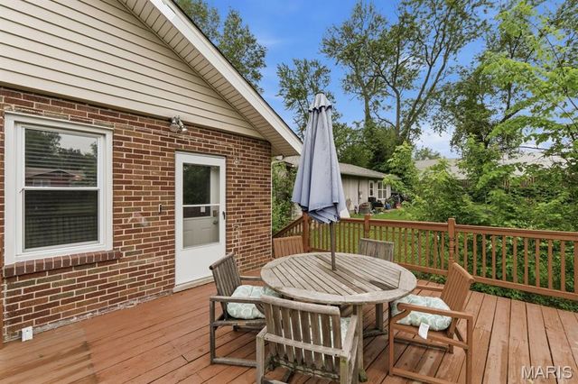 2413 Leslie Avenue, Overland, MO 63114