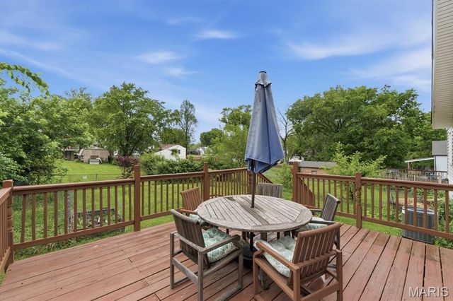 2413 Leslie Avenue, Overland, MO 63114
