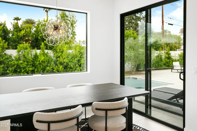 4002 N 33RD Place, Phoenix, AZ 85018