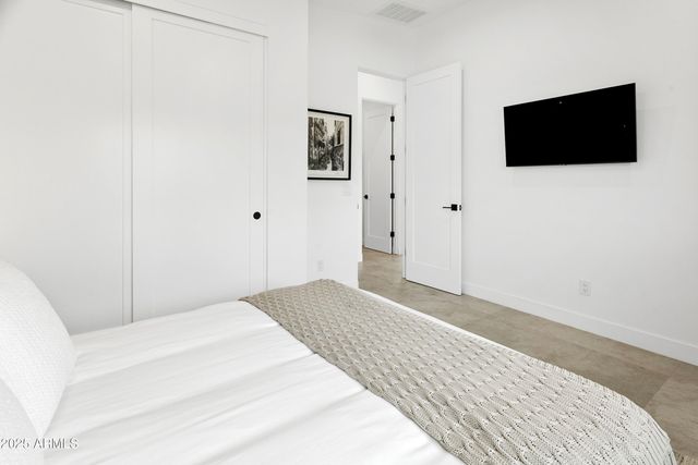 4002 N 33RD Place, Phoenix, AZ 85018