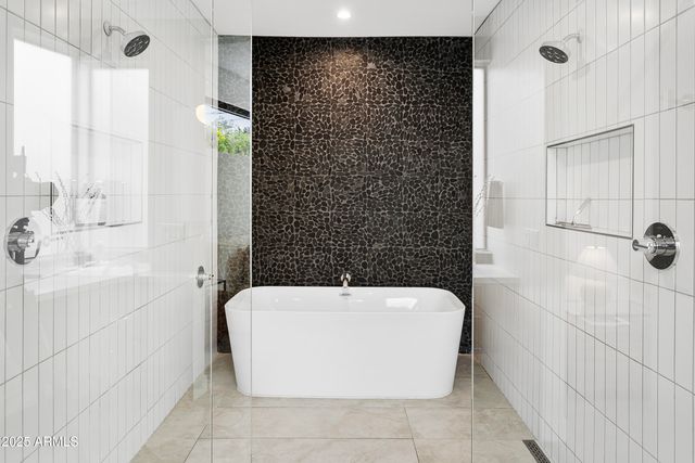 4002 N 33RD Place, Phoenix, AZ 85018