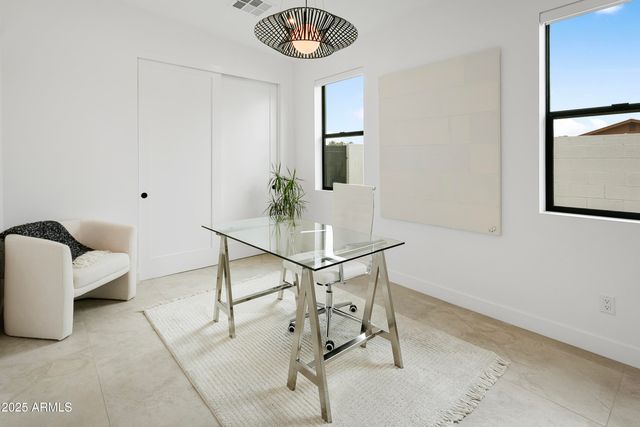 4002 N 33RD Place, Phoenix, AZ 85018