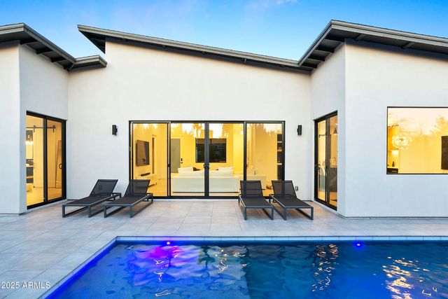 4002 N 33RD Place, Phoenix, AZ 85018