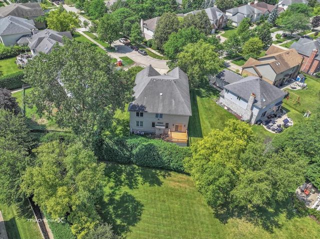 3550 E Ari Drive, Glenview, IL 60025