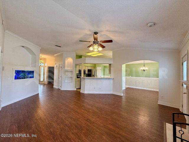 2927 WATERS VIEW Circle, Orange Park, FL 32073