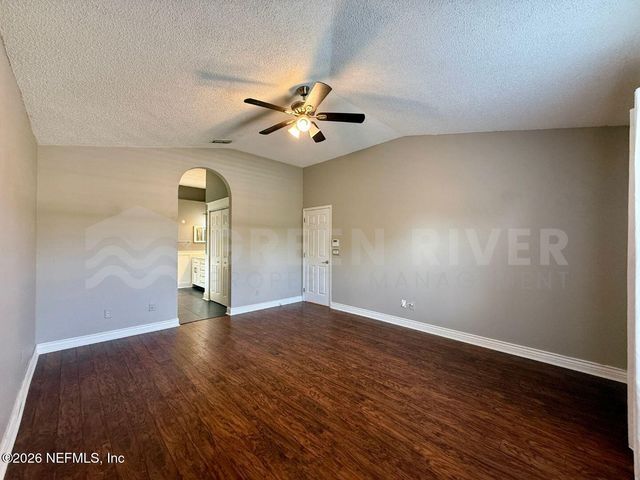 2927 WATERS VIEW Circle, Orange Park, FL 32073