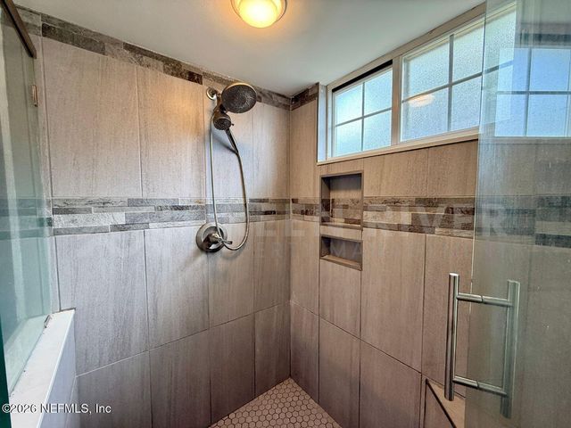 2927 WATERS VIEW Circle, Orange Park, FL 32073