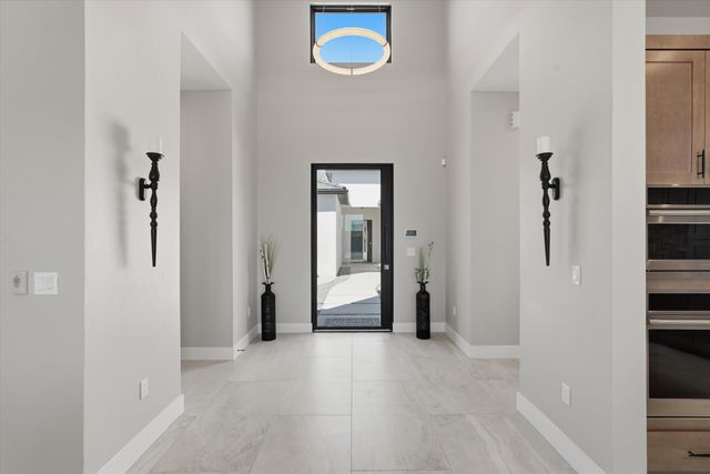 128 Los Ranchos Road NW, Albuquerque, NM 87107