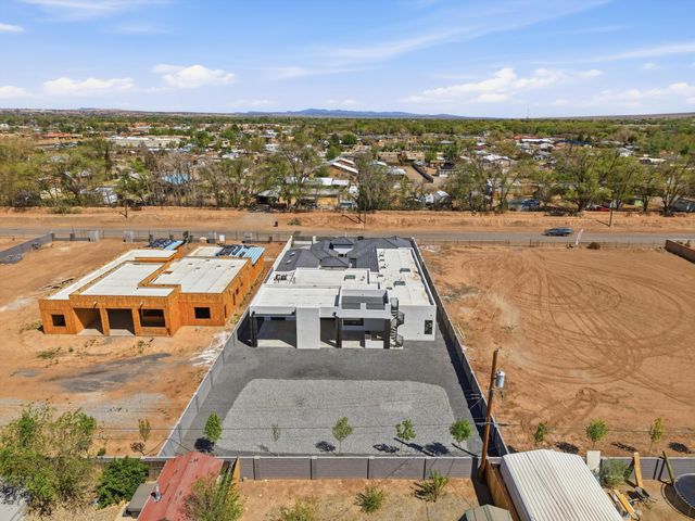 128 Los Ranchos Road NW, Albuquerque, NM 87107