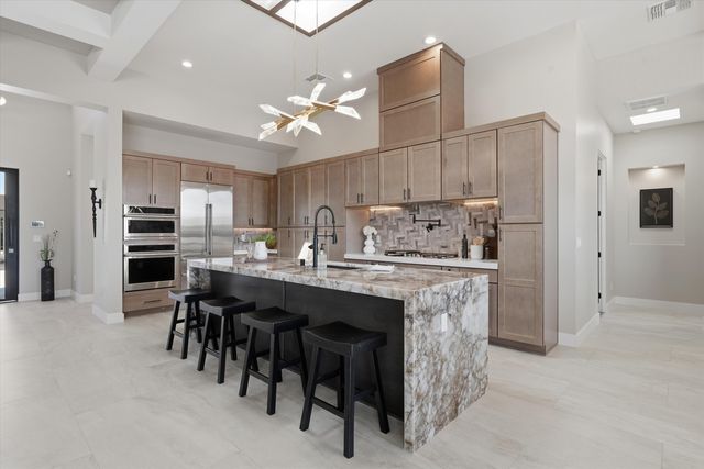 128 Los Ranchos Road NW, Albuquerque, NM 87107