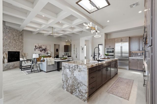 128 Los Ranchos Road NW, Albuquerque, NM 87107