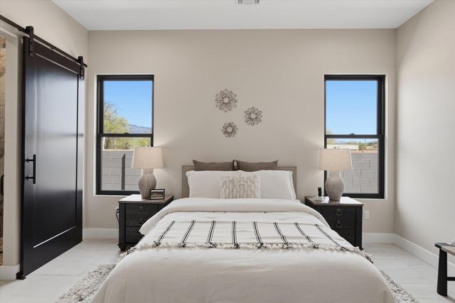 128 Los Ranchos Road NW, Albuquerque, NM 87107