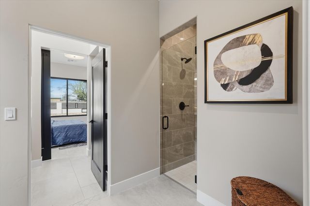 128 Los Ranchos Road NW, Albuquerque, NM 87107