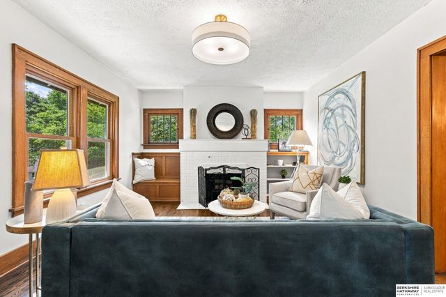 1710 S 55 Street, Omaha, NE 68106