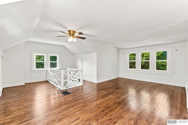 1710 S 55 Street, Omaha, NE 68106