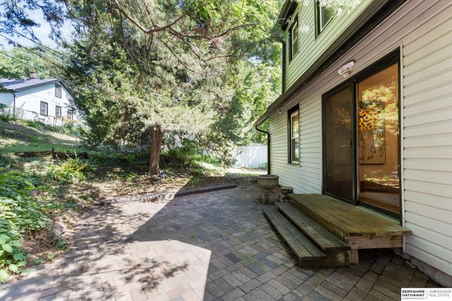 1710 S 55 Street, Omaha, NE 68106