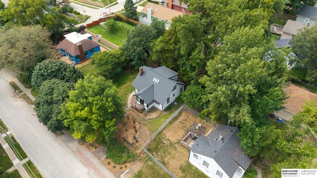 1710 S 55 Street, Omaha, NE 68106