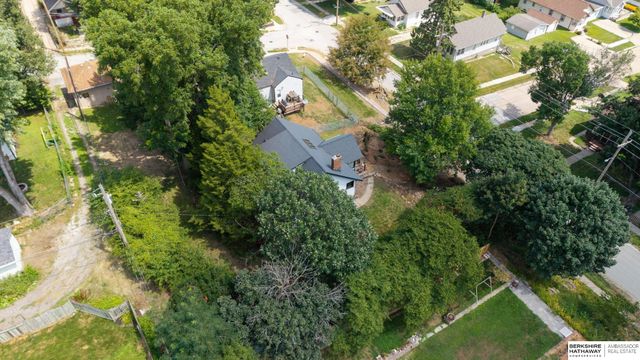 1710 S 55 Street, Omaha, NE 68106