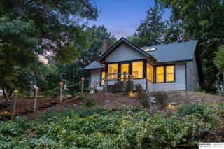 1710 S 55 Street, Omaha, NE 68106