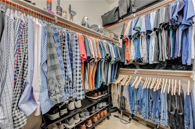 9738 Elk Grove Valley Street, Las Vegas, NV 89178