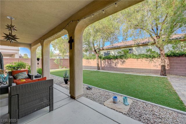 9738 Elk Grove Valley Street, Las Vegas, NV 89178