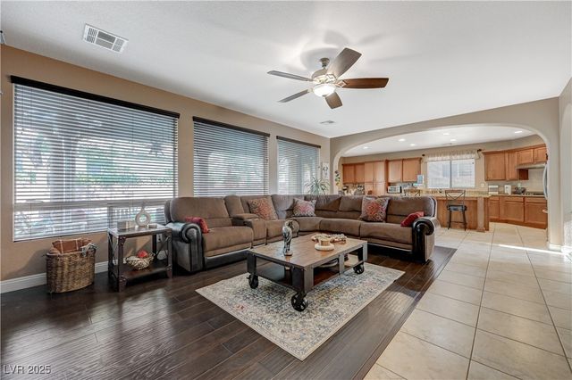 9738 Elk Grove Valley Street, Las Vegas, NV 89178