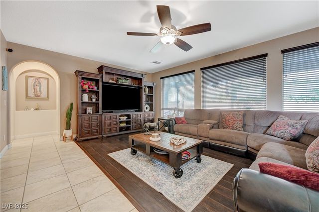 9738 Elk Grove Valley Street, Las Vegas, NV 89178